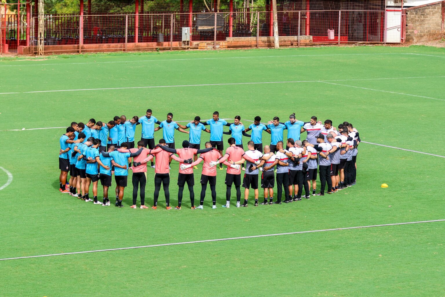 Botafogo-SP Recebe Reforço de Peso com Matheus Sales Após Natal