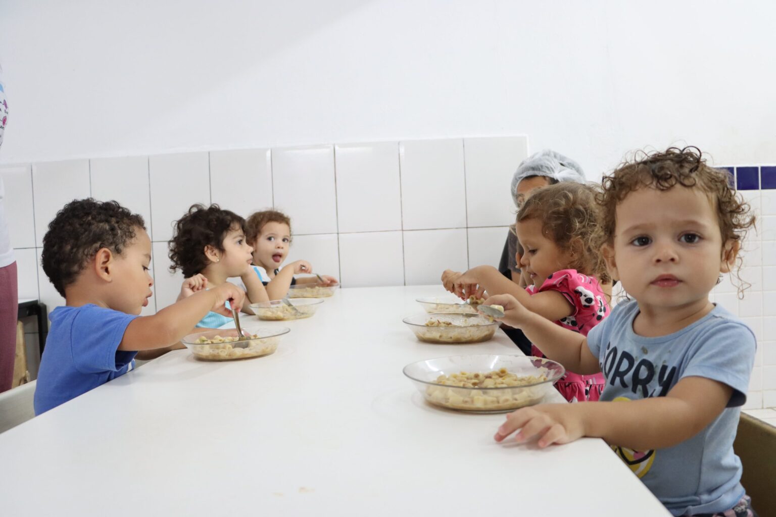 Centros de Educação Infantil em Caraguatatuba Retomam Atendimentos em Janeiro 2026