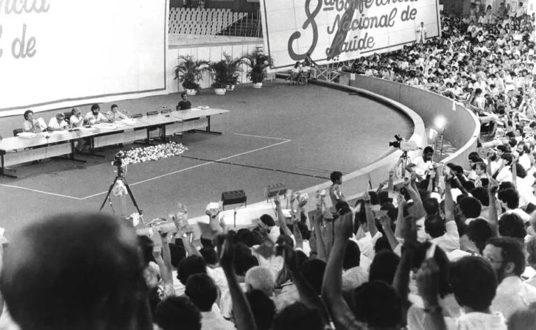 Jornalismo e SUS: Uma Análise Crítica da Cobertura Midiática Imagem do artigo