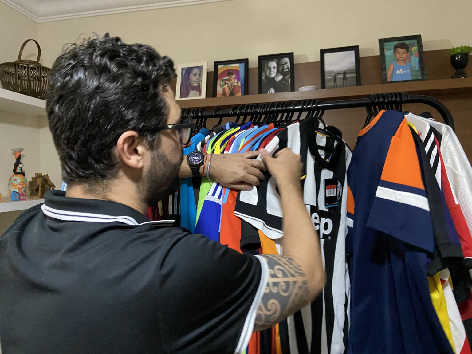 De Advogado a Empreendedor: A História de um Colecionador de Camisas de Futebol