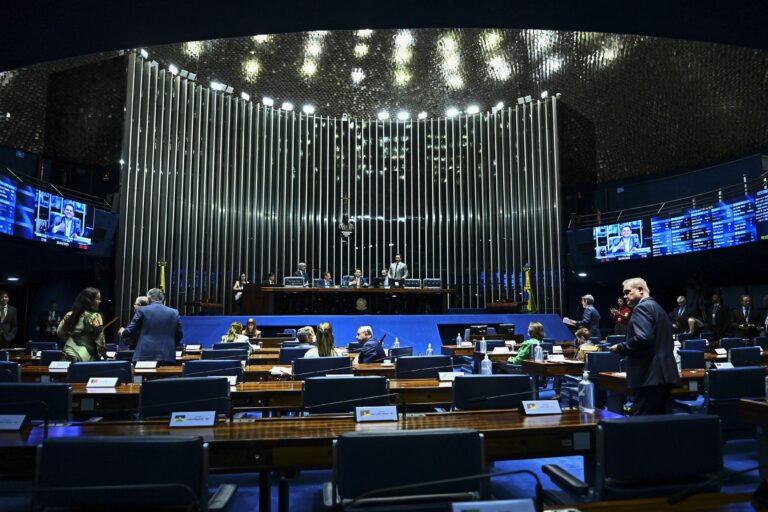 Senado Aprova Projeto Antifacção com Verbas de até R$ 30 Bi e Penas Mais Severas para Chefes do Crime Imagem do artigo