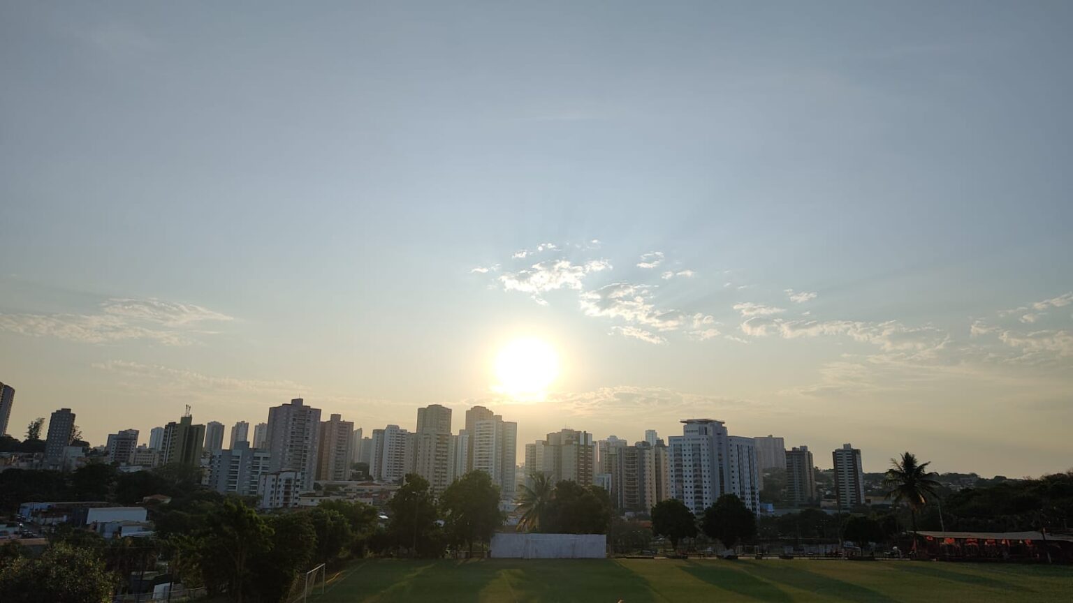 Onda de Calor em SP: Previsões e Alertas para o Interior
