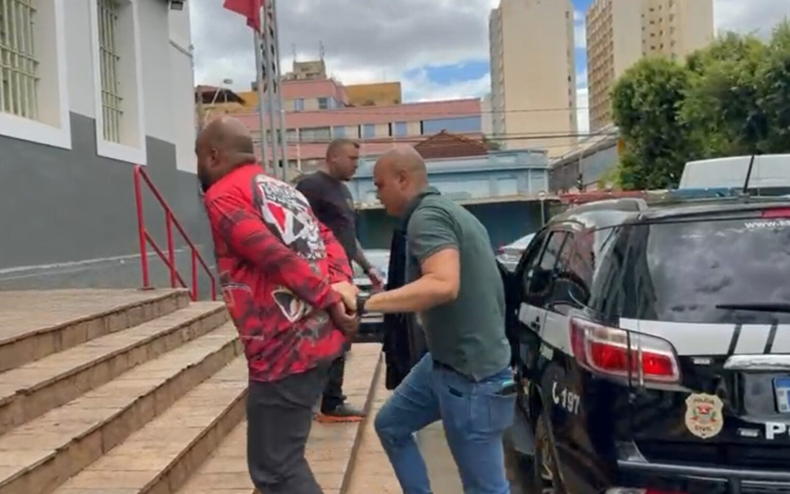 Aumento de Entregas de Drogas em Ribeirão Preto Preocupa Polícia Civil Aumento de Entregas de Drogas em Ribeirão Preto Preocupa Polícia Civil