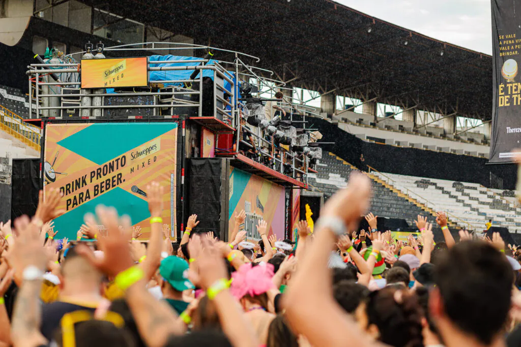 Bloco Califórnia 2024: Menores Acompanhados Podem Participar do Evento Pré-Carnaval Bloco Califórnia 2024: Menores Acompanhados Podem Participar do Evento Pré-Carnaval