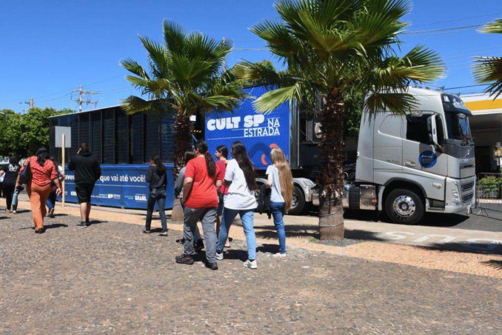 Carreta do Museu Catavento Leva Ciência e Cultura a Santa Bárbara d’Oeste Carreta do Museu Catavento Leva Ciência e Cultura a Santa Bárbara d'Oeste
