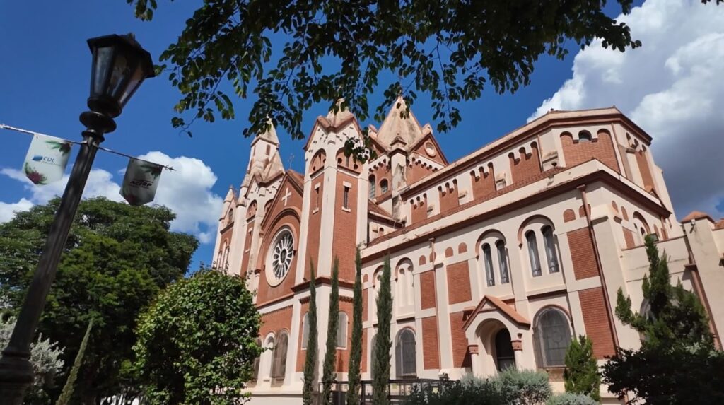Catedral Metropolitana de São Sebastião em Ribeirão Preto: Restauração Prevista para 4 Anos