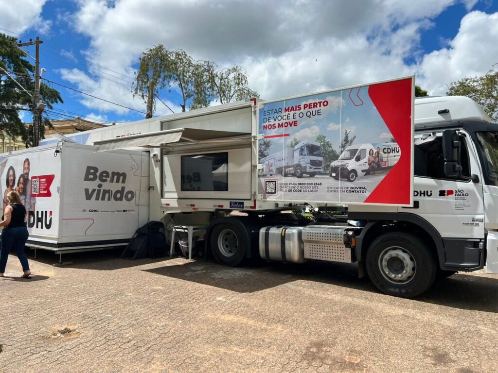 CDHU Móvel: Atendimento Itinerante Facilita Acesso a Serviços Habitacionais na Região de Araçatuba