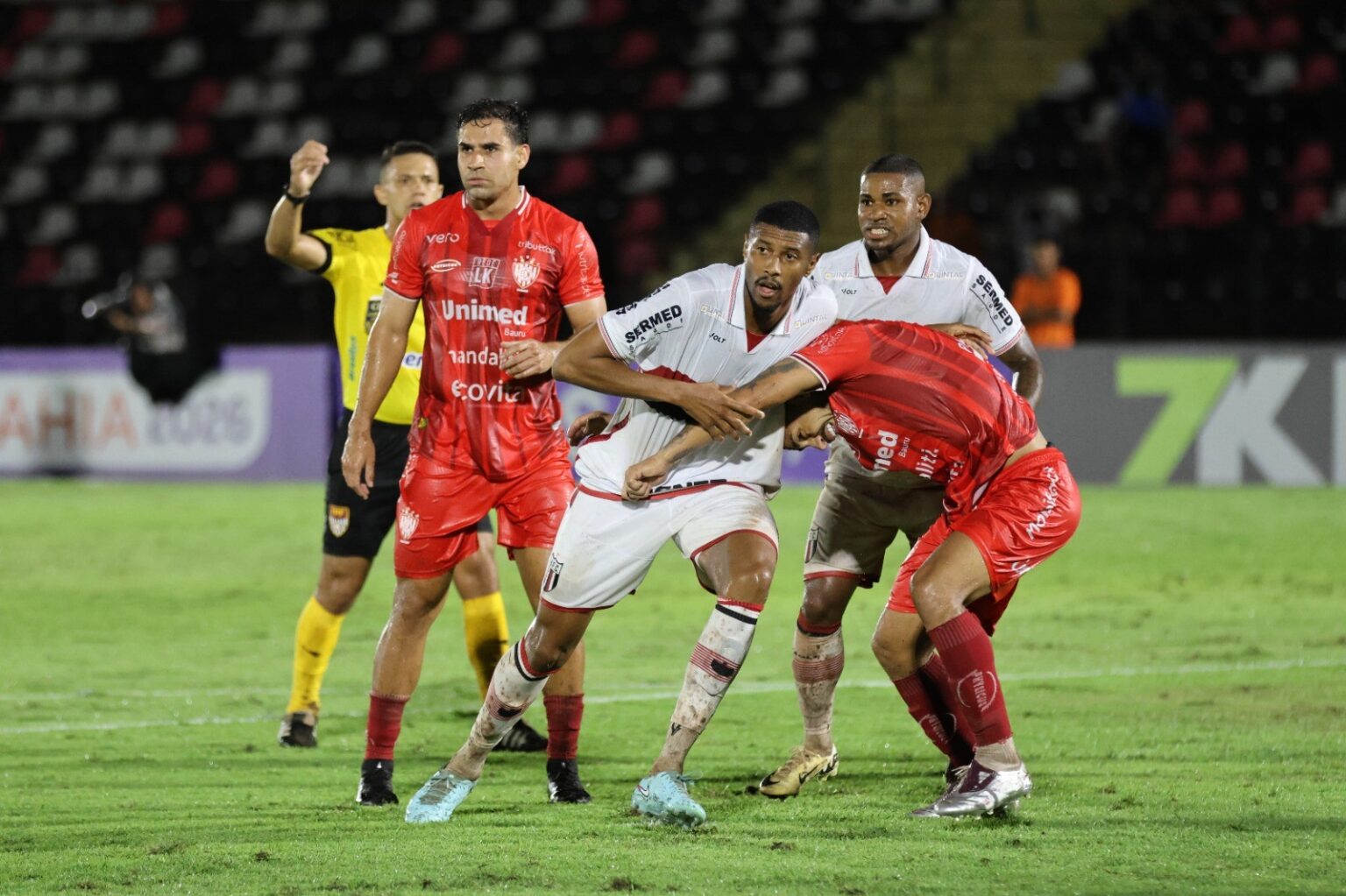 Desempenho do Botafogo-SP: Maciel e Victor Souza se destacam, mas time cede empate