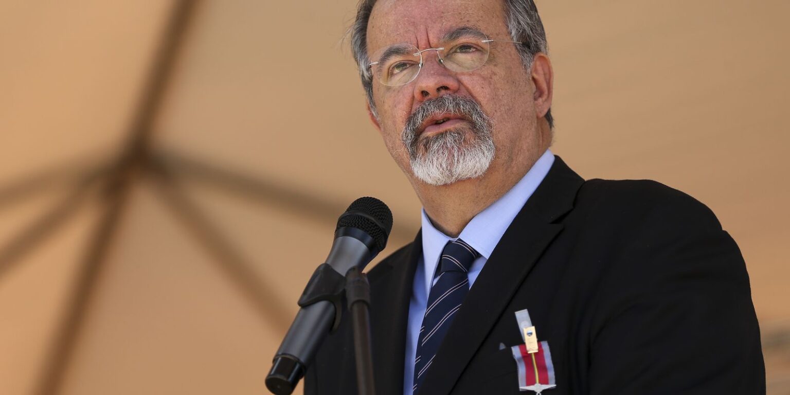 Falece Raul Jungmann, ex-ministro e político influente, aos 73 anos em Brasília