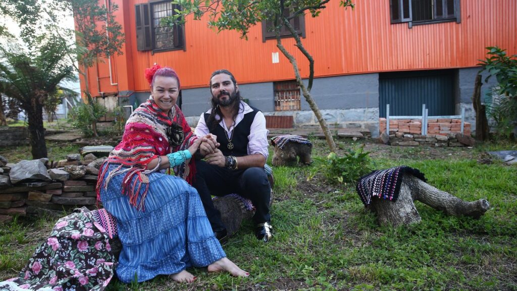 Festas: Uma Celebração da Cultura Cigana e Seus Casamentos em Farroupilha Festas: Uma Celebração da Cultura Cigana e Seus Casamentos em Farroupilha