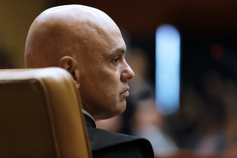 Flávio Gordon: ‘Alexandre de Moraes e a Dinâmica do Sacrifício no Estado Democrático’ Flávio Gordon: 'Alexandre de Moraes e a Dinâmica do Sacrifício no Estado Democrático'