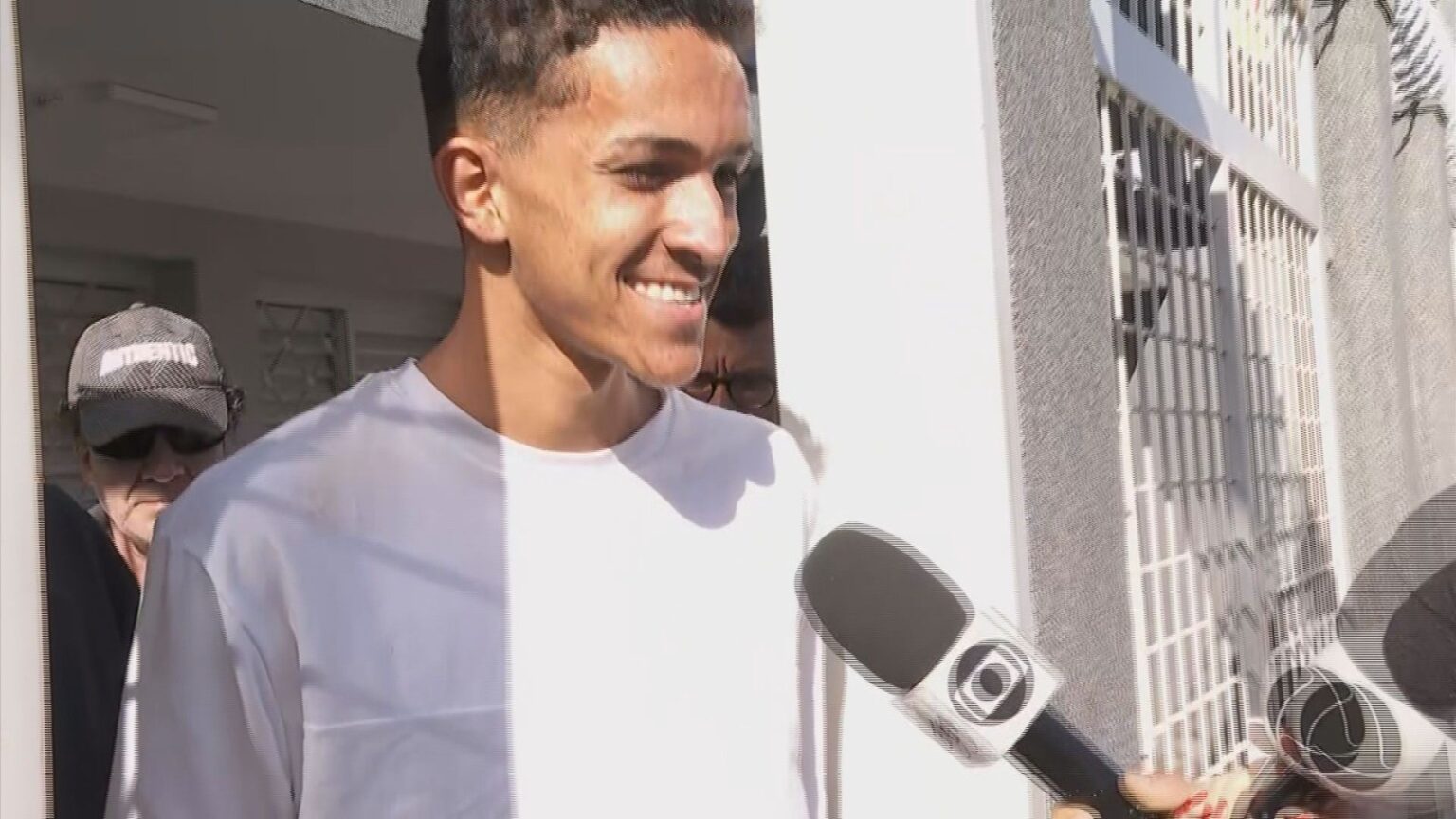 Justiça aplica pena severa a jovem por assassinato brutal e ostentação do crime em Barretos, SP Justiça aplica pena severa a jovem por assassinato brutal e ostentação do crime em Barretos, SP