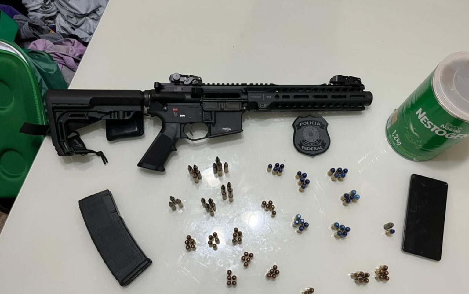 Polícia Federal Prende Suspeito por Simulação de Vendas e Planejamento de Roubos a Carteiros em SP Polícia Federal Prende Suspeito por Simulação de Vendas e Planejamento de Roubos a Carteiros em SP