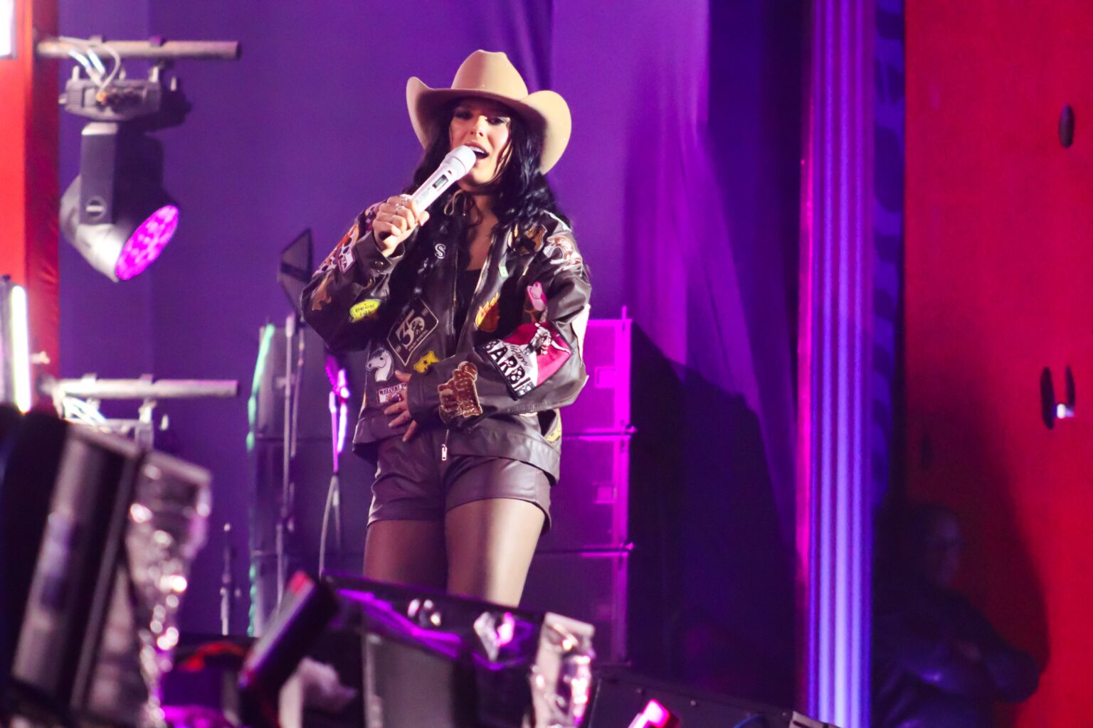 Show da Cantora Ana Castela Adiado no Litoral de SP por Questões de Saúde