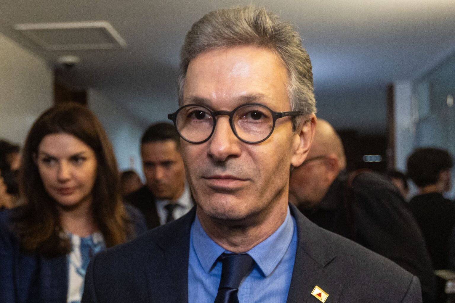 Zema Utiliza Avião Oficial do Governo para Pré-Campanha e Registra Gastos Elevados com Combustível