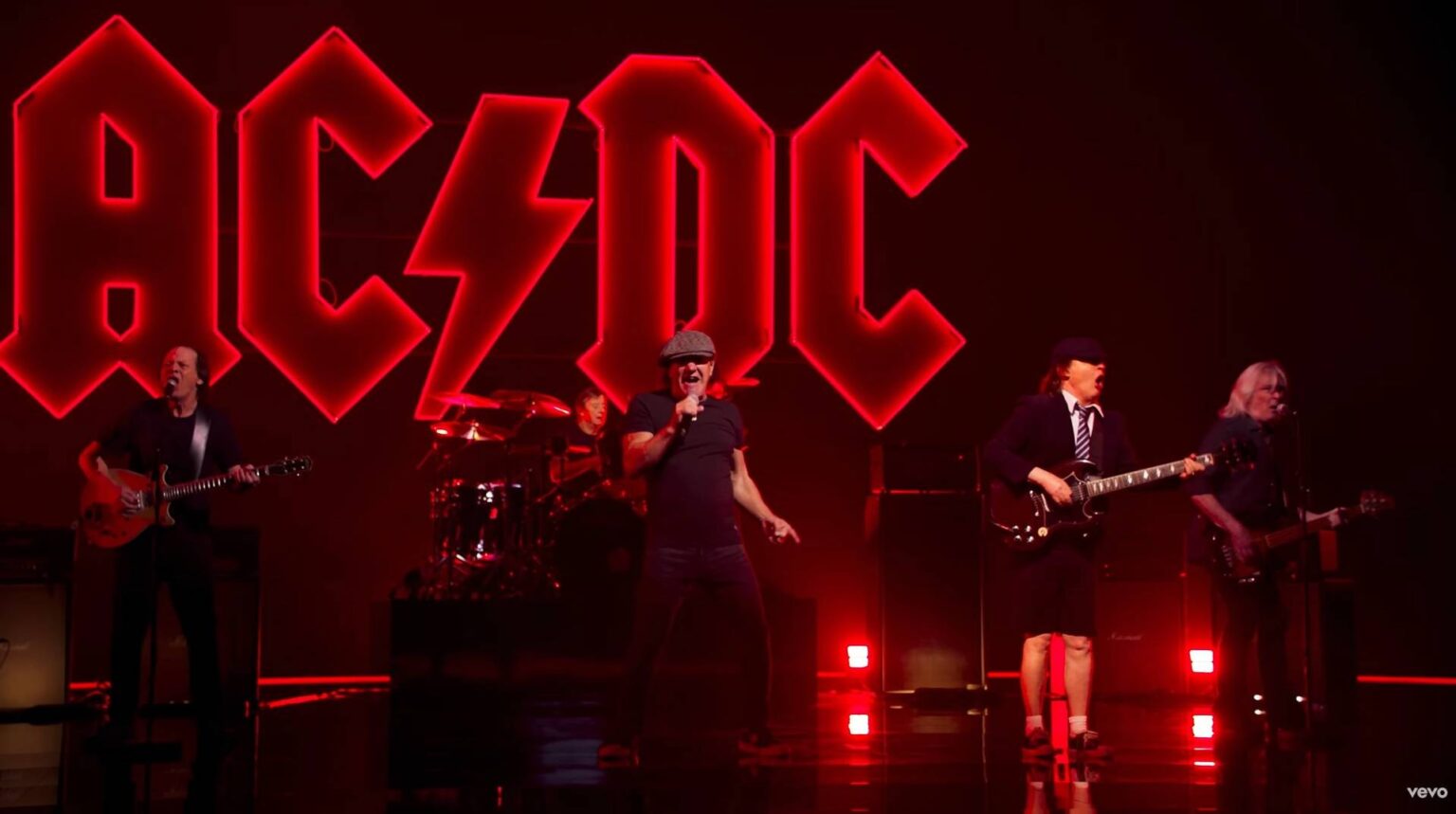 AC/DC retorna a São Paulo após 16 anos: Tudo sobre as apresentações imperdíveis!