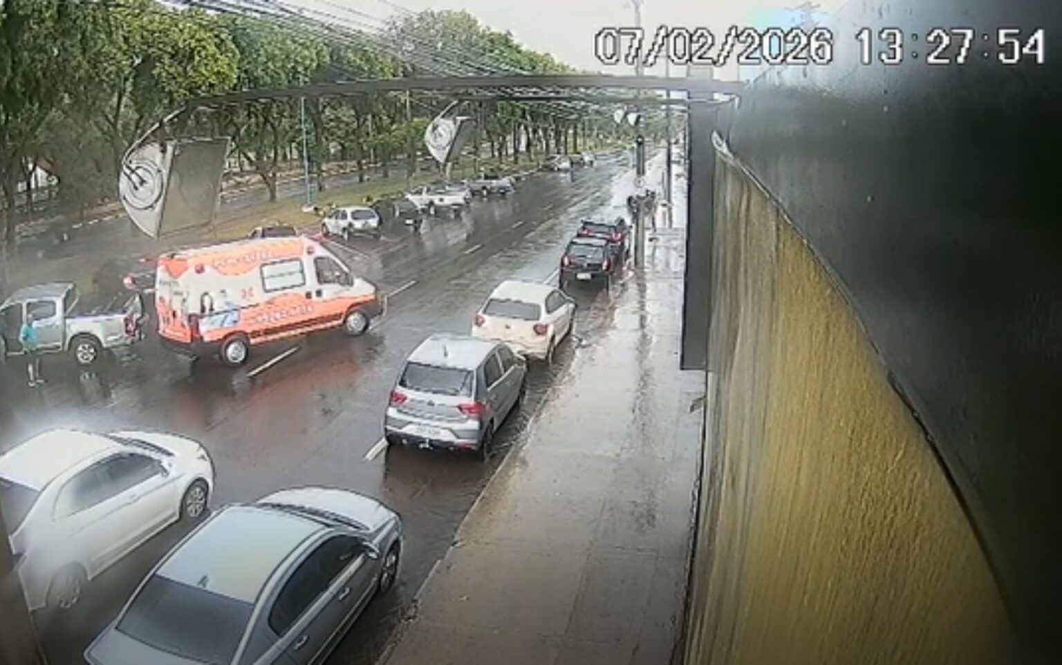 Acidente Envolvendo Ambulância em Franca Resulta em Morte de Idosa