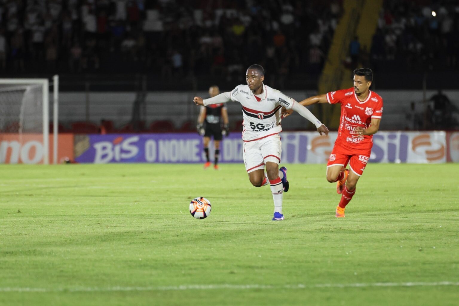 Botafogo-SP: Atuação Acima da Média e Derrota Inesperada no Final Imagem do artigo