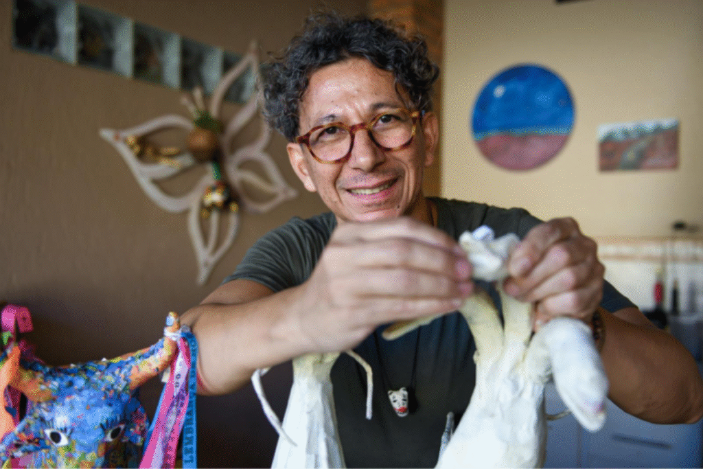 Artesanato no Carnaval: Uma Força Impulsora da Economia Criativa em São Paulo