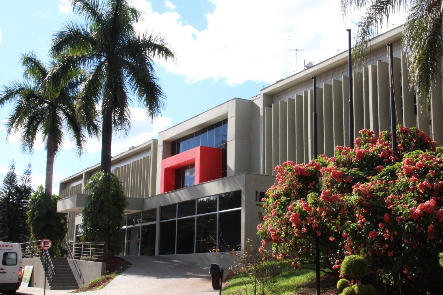Baixa no Estoque de Sangue em Ribeirão Preto Pode Suspender Cirurgias Baixa no Estoque de Sangue em Ribeirão Preto Pode Suspender Cirurgias