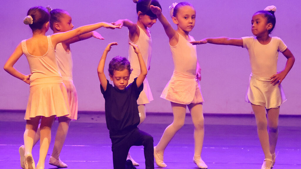 Caminhos da Cultura em Santa Bárbara: Mais de 800 Vagas em Oficinas Culturais Gratuitas