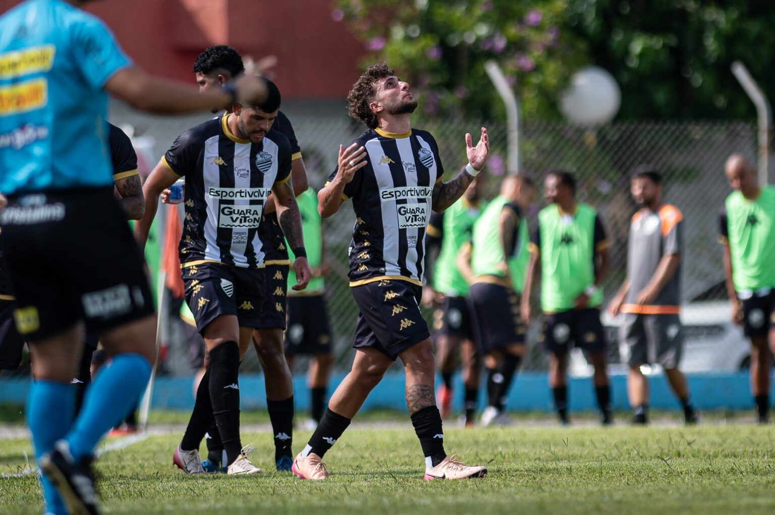 Comercial Rompe Contratos com João Pigozzo e Vinícius Leonel: Mudanças no Elenco Comercial Rompe Contratos com João Pigozzo e Vinícius Leonel: Mudanças no Elenco
