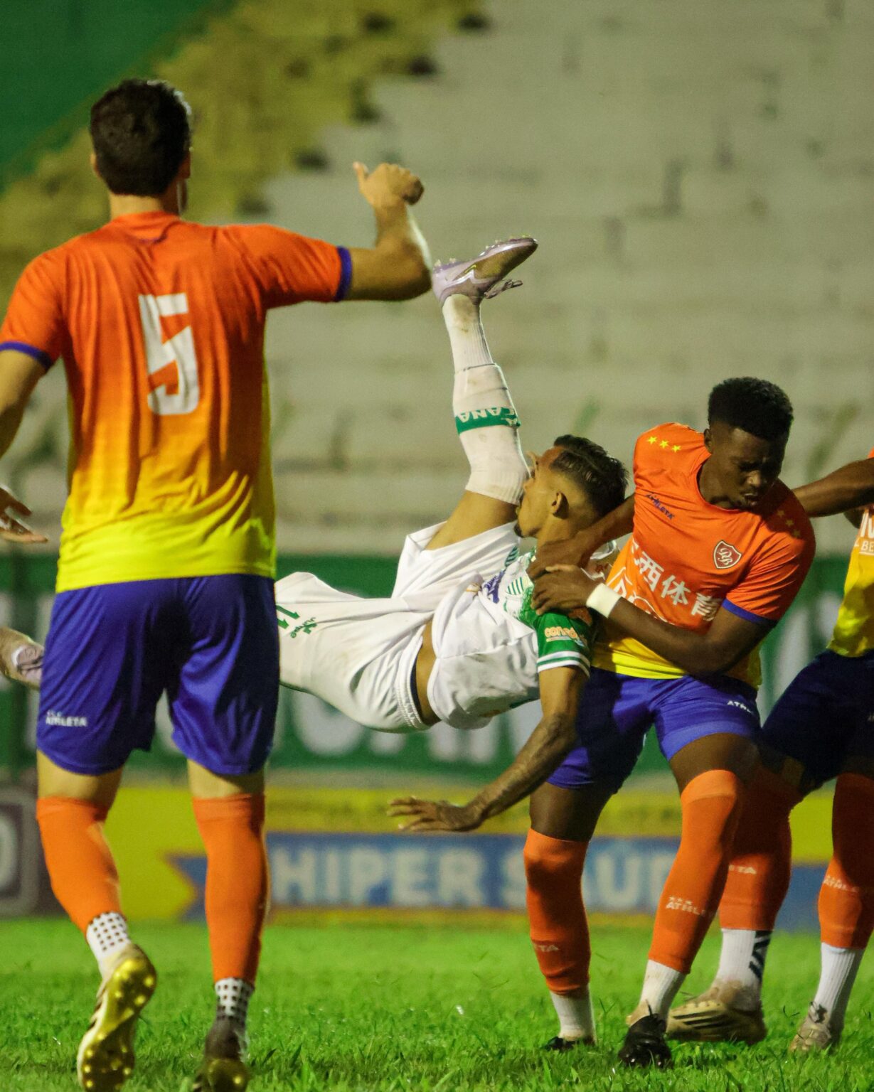 Gol Relâmpago: 'Latereio' Brilha em Menos de um Minuto em Jogo em SP