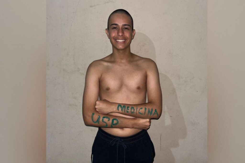 Jovem de Família Humilde Conquista Vaga em Medicina na USP: Uma História Inspiradora