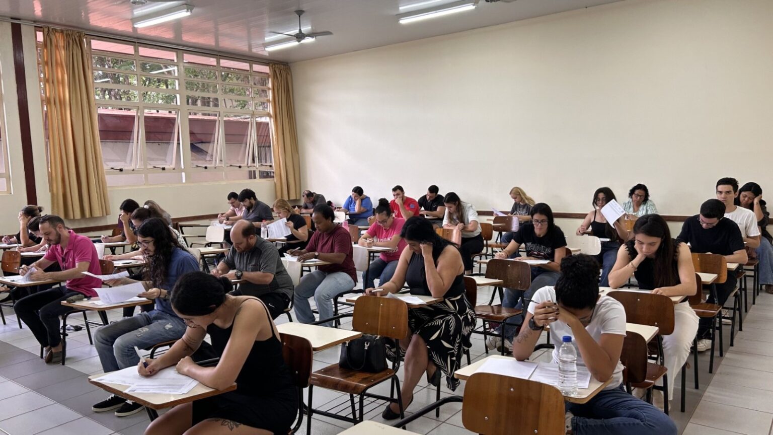 Licenciatura Semipresencial: A Nova Oportunidade para Formação de Professores