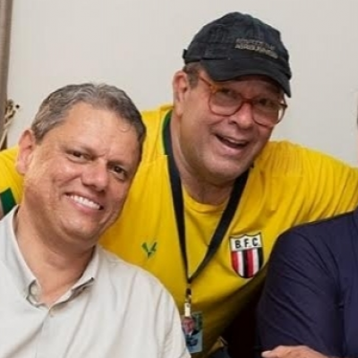 Ministro Alexandre de Moraes Autoriza Visita de Paulo Junqueira a Jair Bolsonaro Ministro Alexandre de Moraes Autoriza Visita de Paulo Junqueira a Jair Bolsonaro