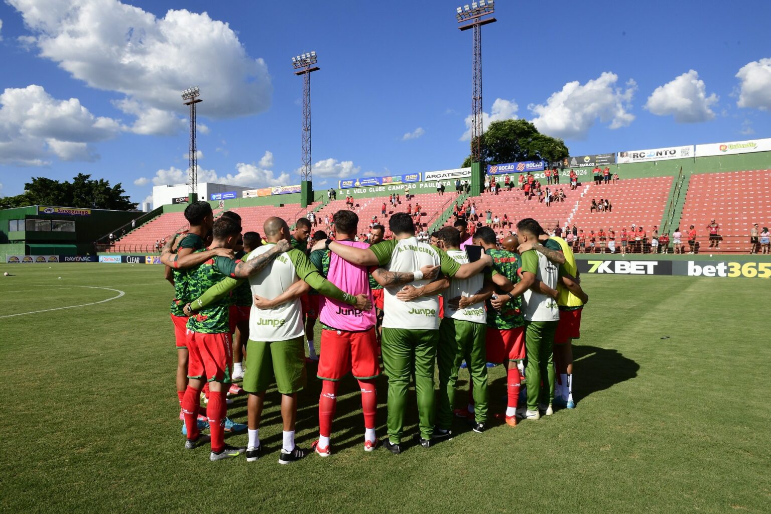 Paulistão: O que o Velo Clube deve fazer para evitar o rebaixamento Paulistão: O que o Velo Clube deve fazer para evitar o rebaixamento