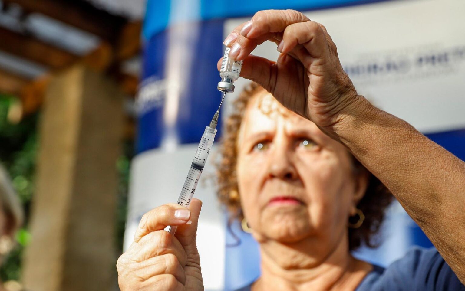 Vacinação Contra a Dengue: Apenas 27% das Crianças e Adolescentes Estão Imunizados em Ribeirão Preto