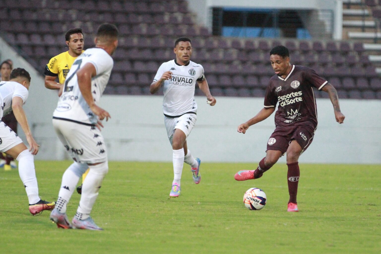 XV vence nos pênaltis e encerra a invencibilidade da Ferroviária na A2 XV vence nos pênaltis e encerra a invencibilidade da Ferroviária na A2
