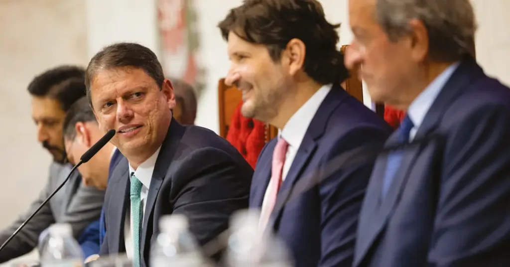 Aposta Arriscada: Haddad Enfrenta Tarcísio e Apostam no Futuro do PT em São Paulo Imagem do artigo