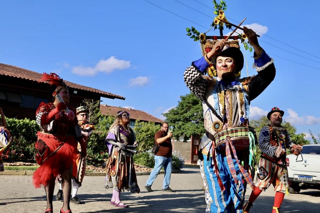 A Teia dos Pontos de Cultura: A Força da Inteligência Coletiva A Teia dos Pontos de Cultura: A Força da Inteligência Coletiva