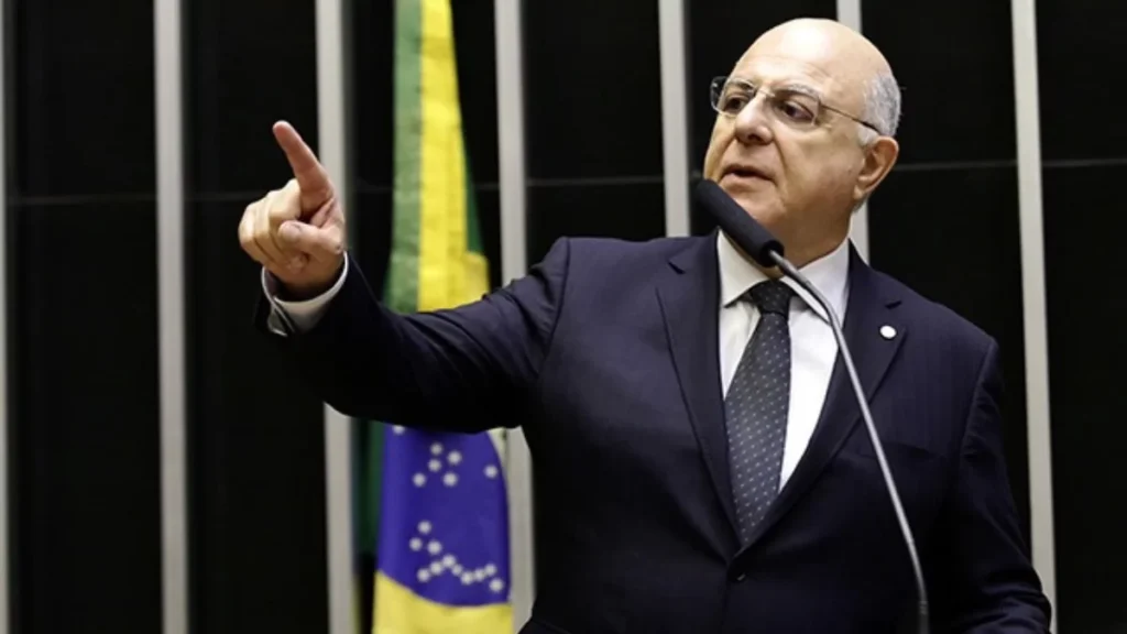 Arnaldo Jardim Se Despede da Política Após Cinco Mandatos Consectivos