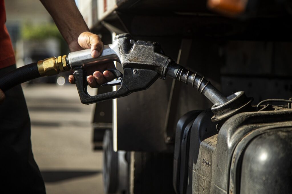 Aumento de Preços e Escassez de Diesel Afetam Setor Agrícola Brasileiro