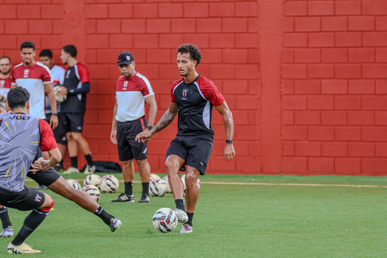 Botafogo-SP: Intertemporada e a Busca por um Time Mais Homogêneo