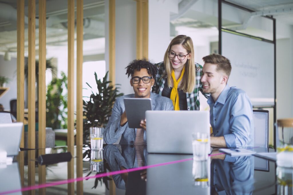 CIEE Oferece 7,1 Mil Vagas de Estágio e Aprendizagem em São Paulo