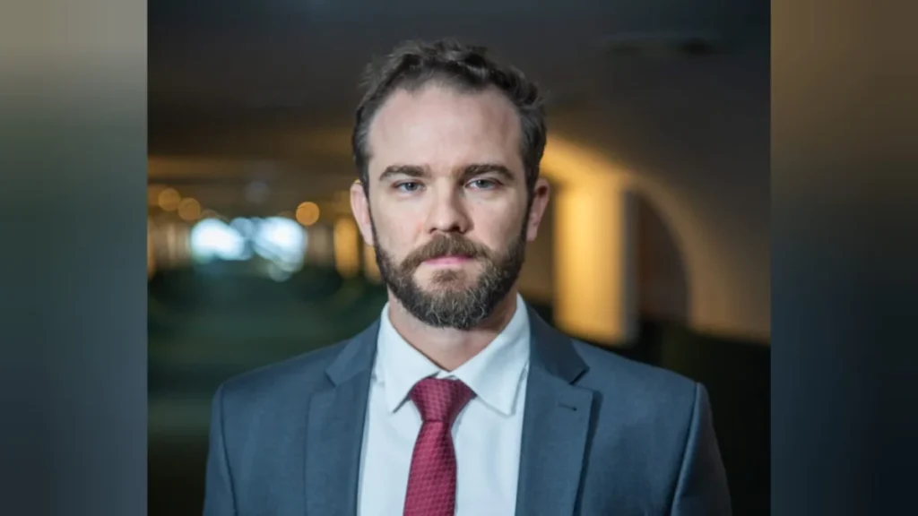 Dario Durigan Assume Ministério da Fazenda em Substituição a Fernando Haddad