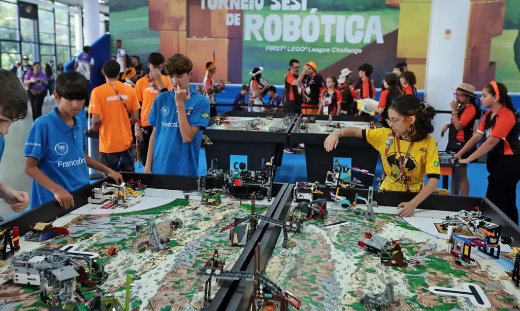Festival SESI de Educação Revela Representantes do Brasil para Competição Mundial de Robótica nos EU
