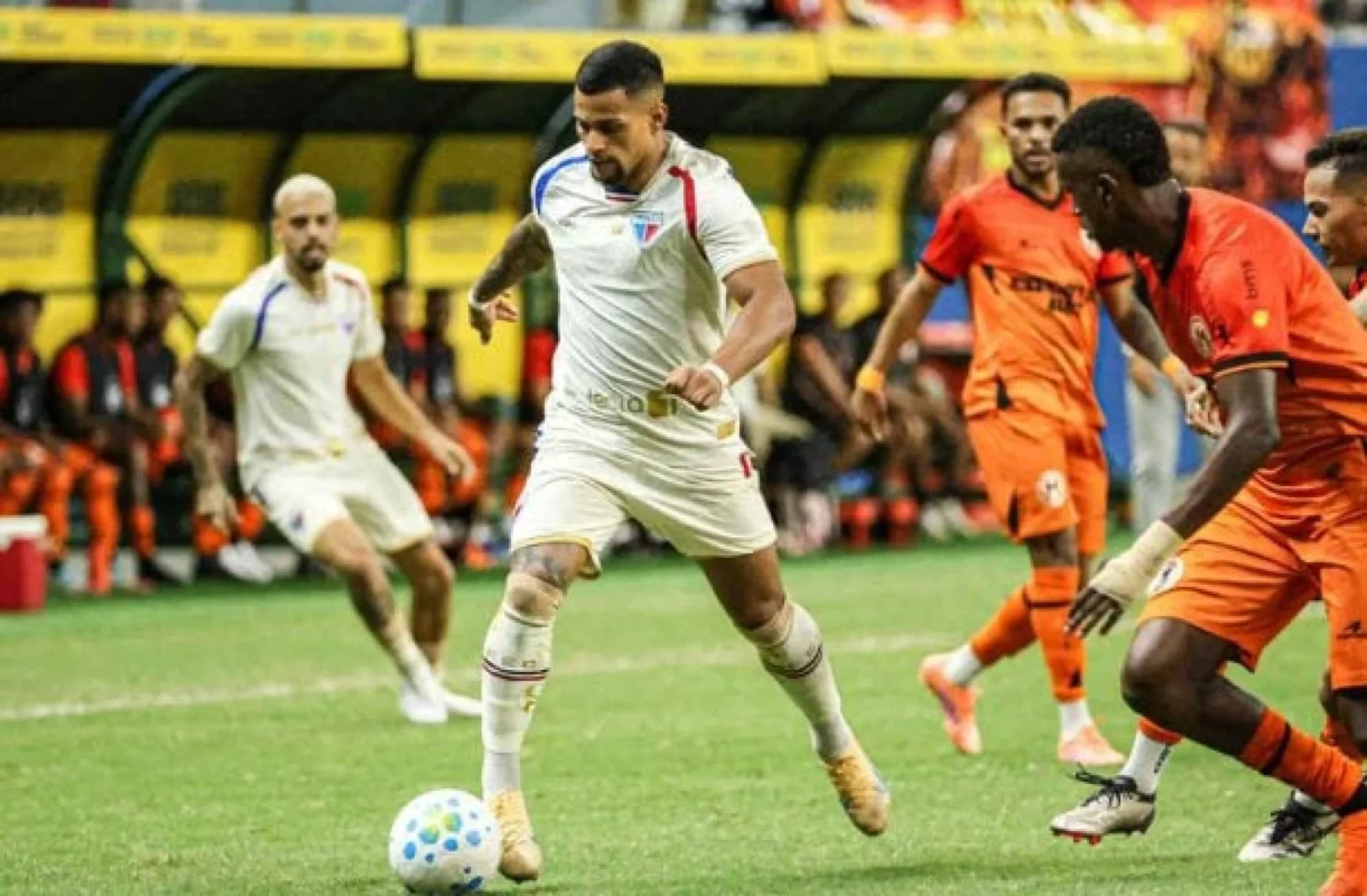 Fortaleza Garante Classificação nos Acréscimos e Avança na Copa do Brasil