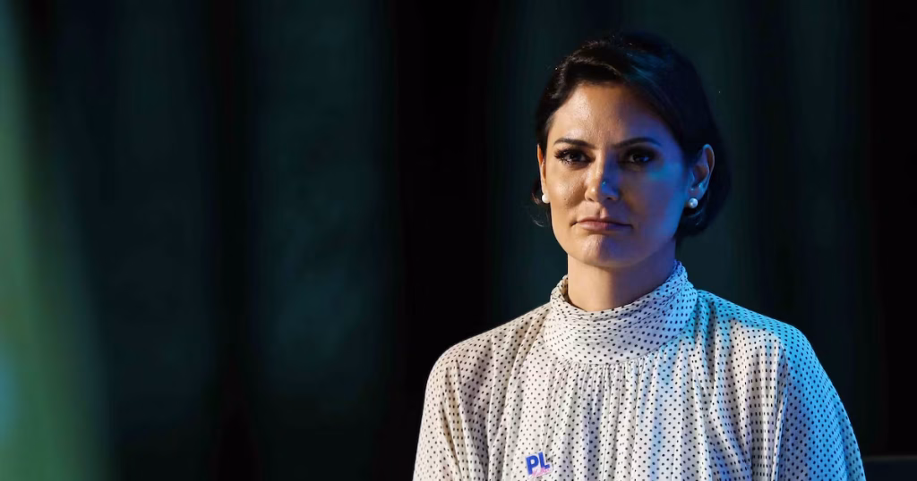 Michelle Bolsonaro Surge como Principal Articuladora da Direita no DF com Declínio de Ibaneis