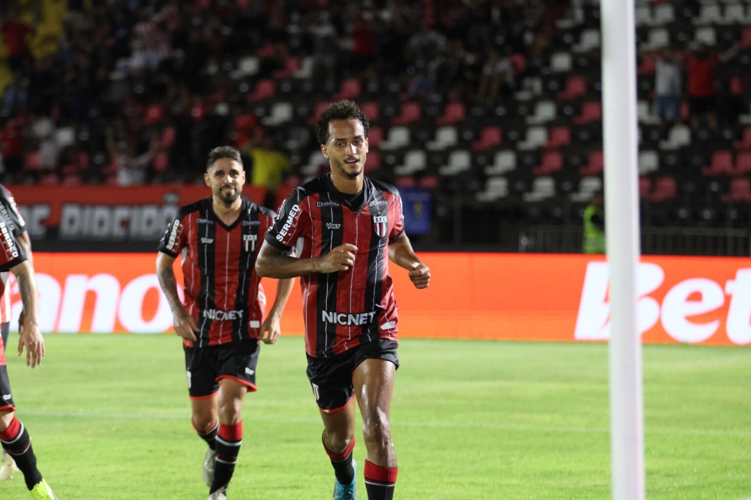 Morelli Recebe Proposta do Futebol Japonês e Maringá Solicita Devolução de Empréstimo ao Botafogo-SP Morelli Recebe Proposta do Futebol Japonês e Maringá Solicita Devolução de Empréstimo ao Botafogo-SP