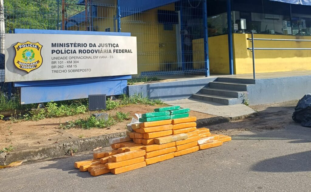 Polícia Rodoviária Federal apreende 100kg de maconha com destino à Grande Vitória