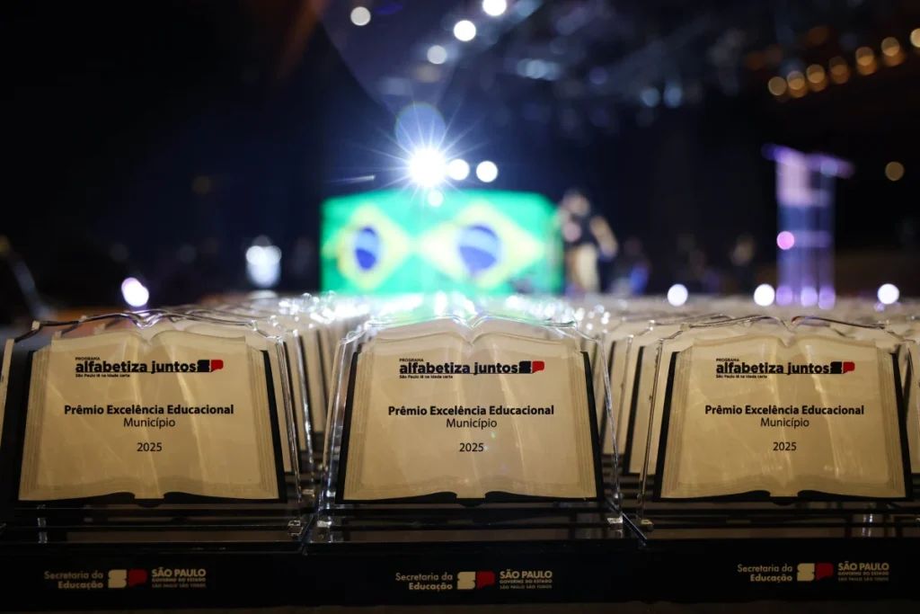 Premiação Reconhece Avanços na Alfabetização nas Escolas de Ribeirão Preto e Região