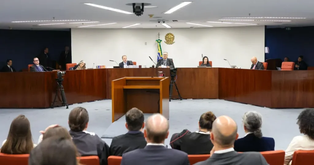 STF Penaliza Deputados do PL e Intensifica Conflito Político no Brasil