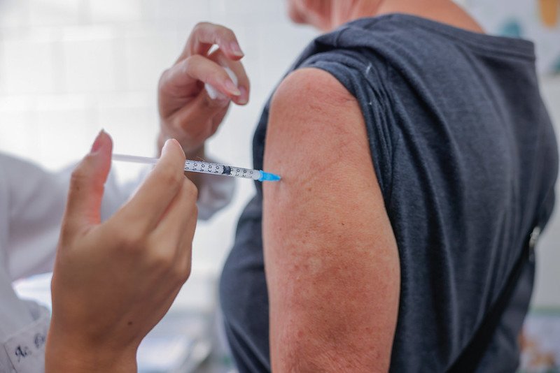 Vacinação Contra a Gripe em Santa Maria: Mais de 3,2 Mil Pessoas Imunizadas no Primeiro Dia Vacinação Contra a Gripe em Santa Maria: Mais de 3,2 Mil Pessoas Imunizadas no Primeiro Dia