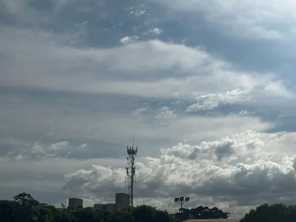 Vórtice Ciclônico Promete Alívio ao Calor com Chuvas no Brasil