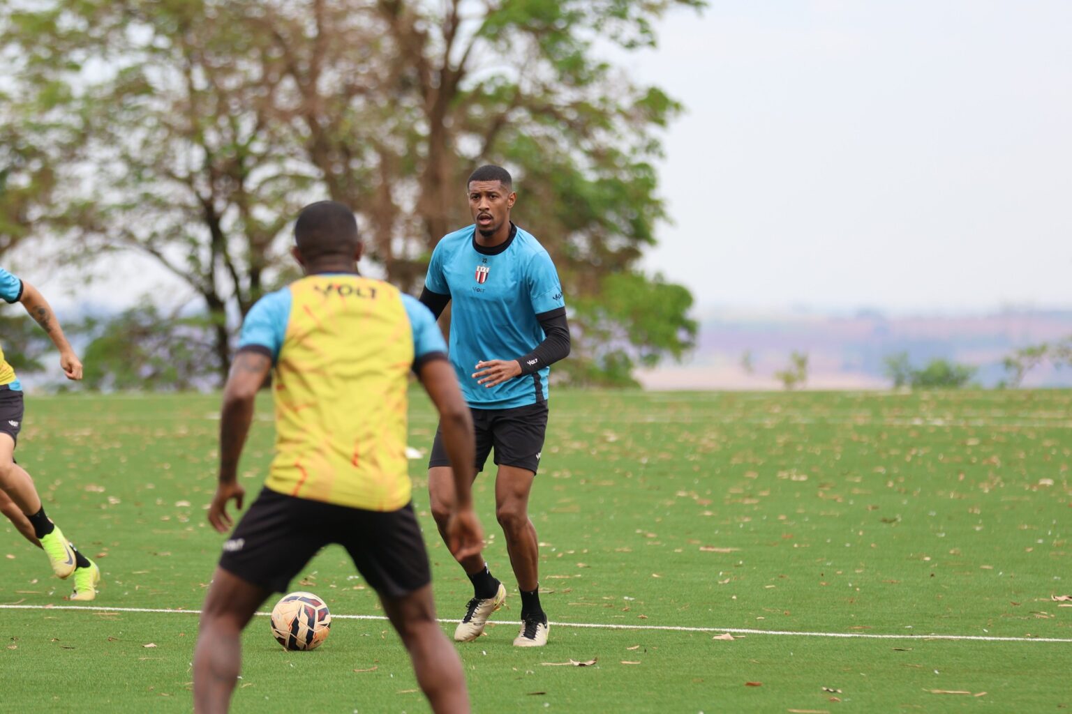 Zagueiro Vilar pode deixar o Botafogo-SP; futuro indefinido